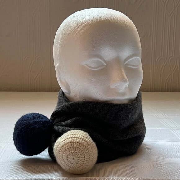 Like new thick cashmere Kate Spade neck scarf with pompoms grey, beige and navy - Picture 1 of 2